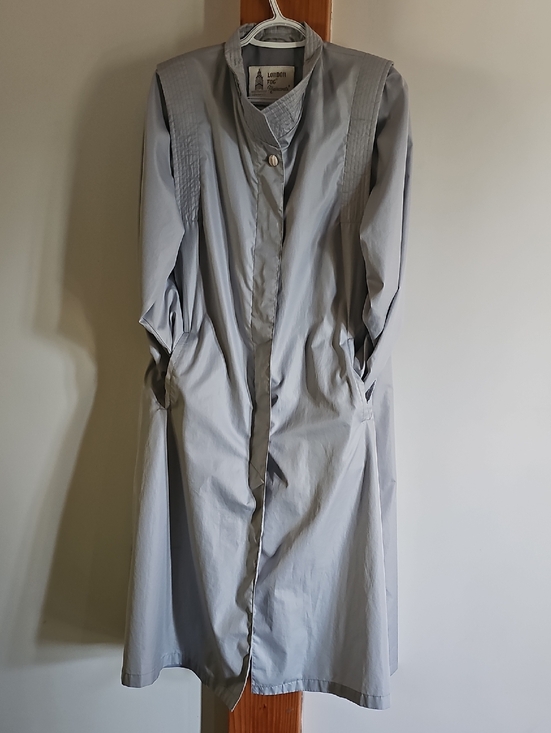 London Fog Jackets & Blazers - London Fog Light Gray Women's Trench Coat with Stand Collar